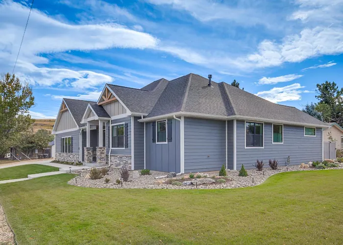 Red Lodge Home W/ Private Hot Tub & Fire Pit!